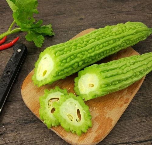 弯腰吃瓜,笑看人生百态